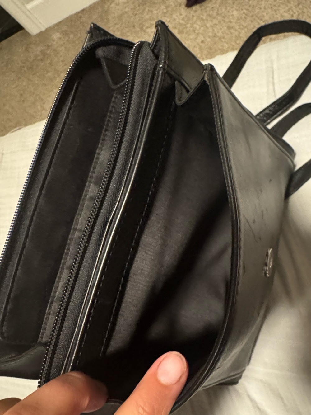 Pelle Backpack - Picture 4 of 9